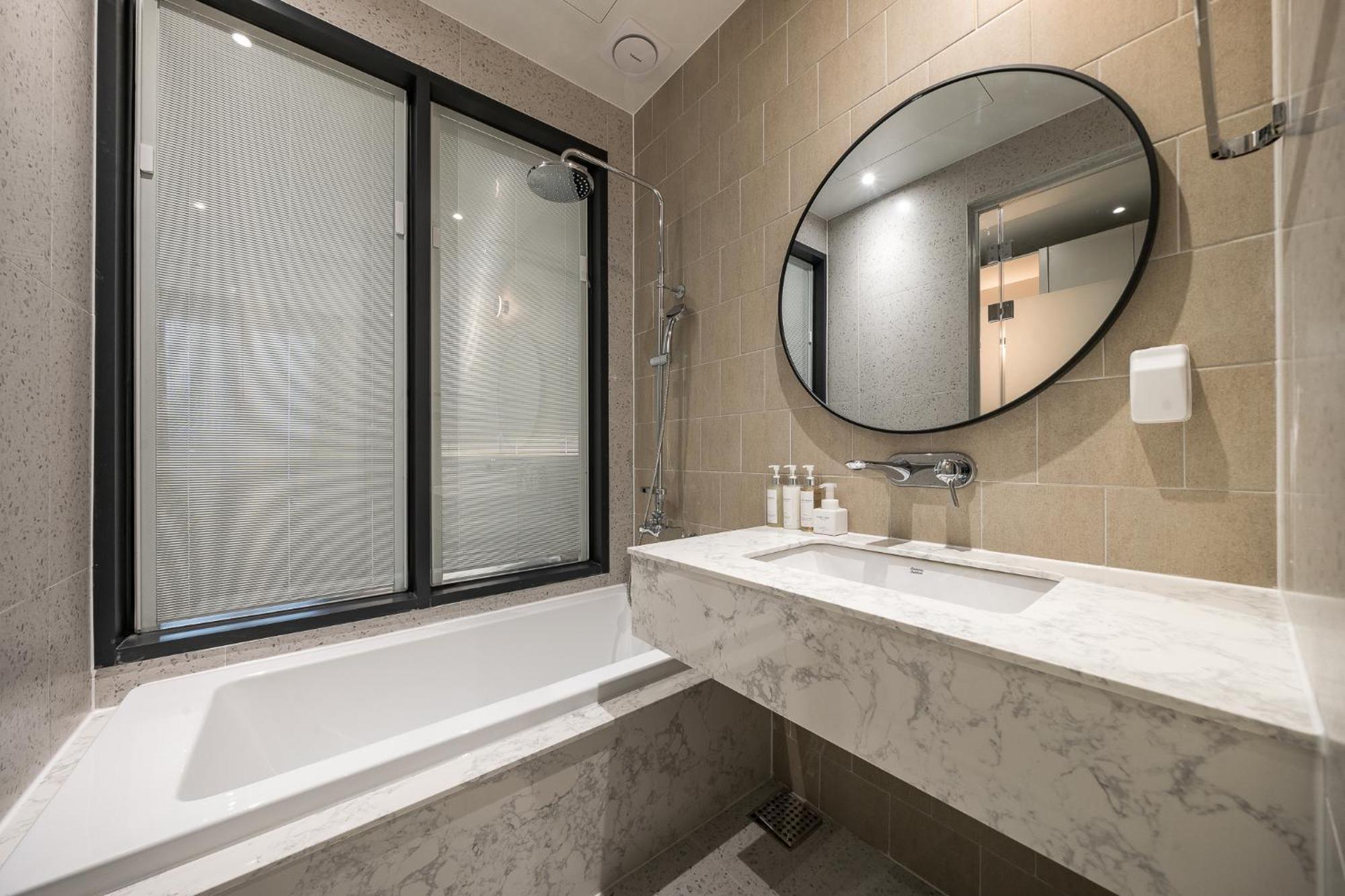 Brown Dot Hotel Changwon Exterior photo