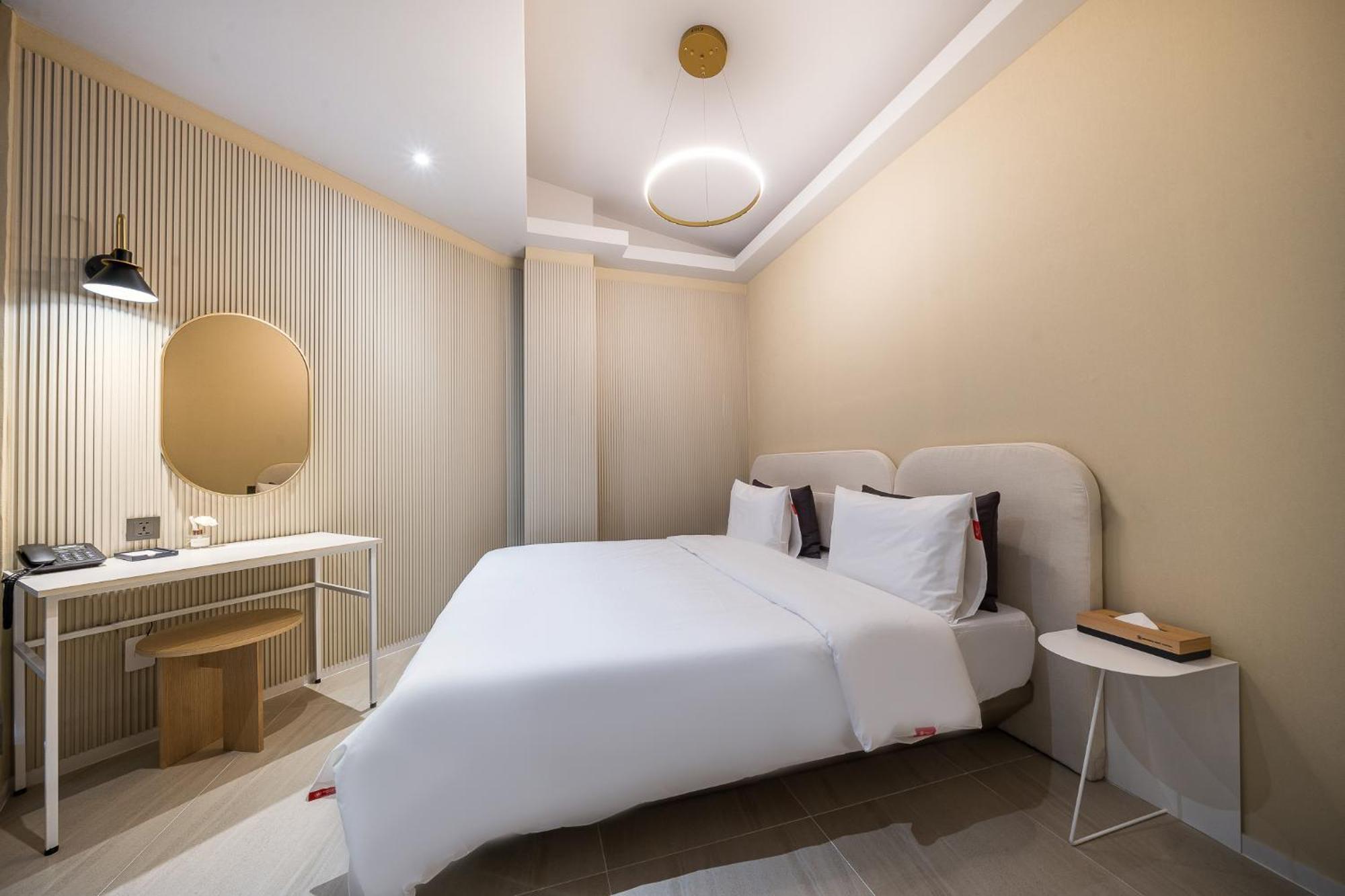 Brown Dot Hotel Changwon Exterior photo